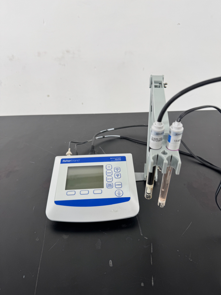 Image of Fisherbrand Accumet AB200 pH/mV/ Conductivity Meter